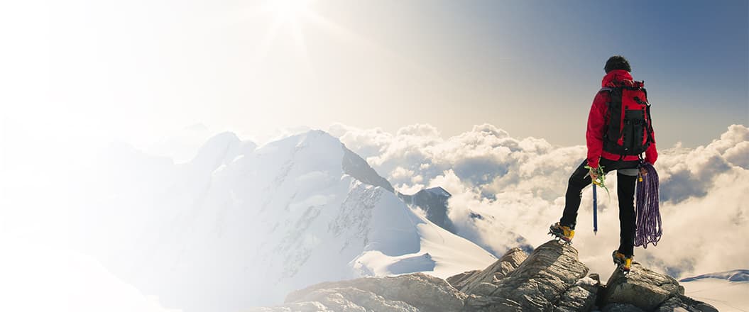 一年一跨越、五年大發(fā)展圖