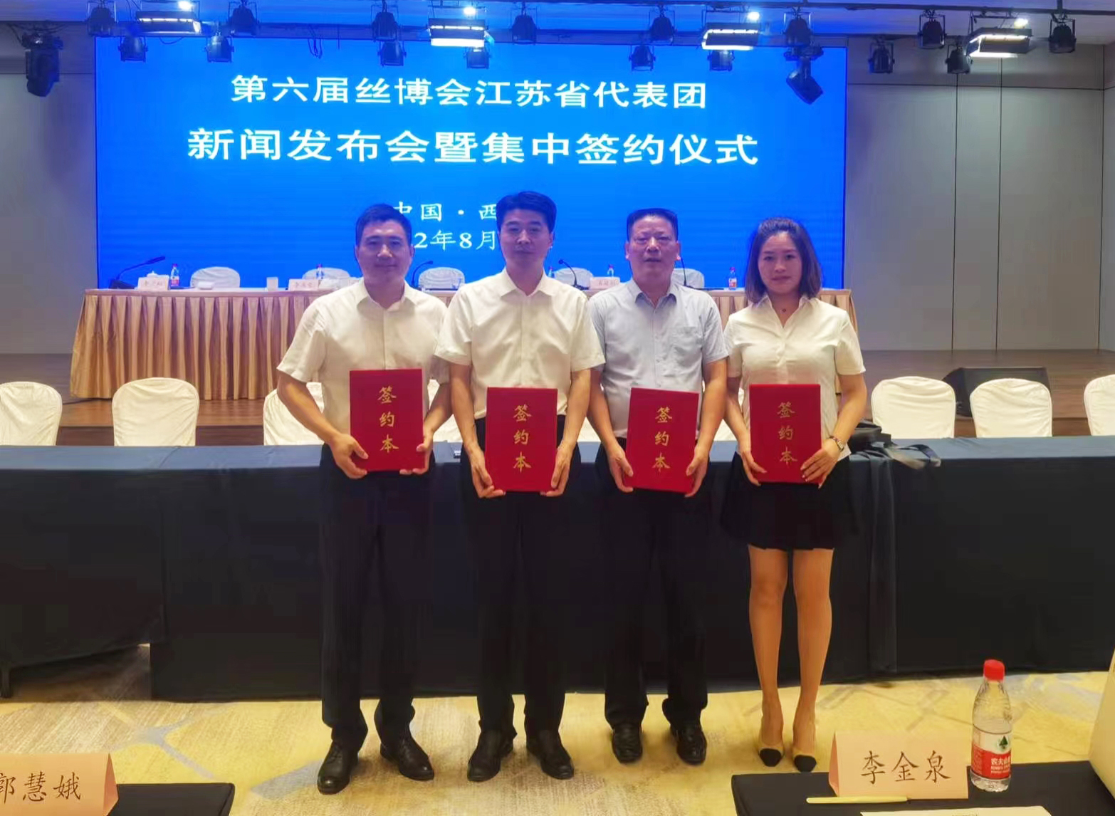 1662026576969047760.jpg 1662026576969047760.jpg